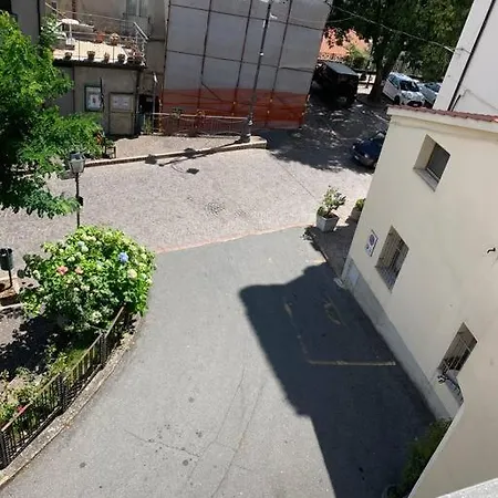 Del Centro *